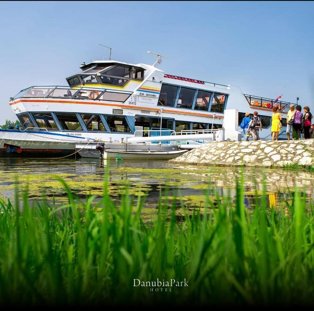 Hotel Danubia Park Veliko Gradište Zewnętrze zdjęcie