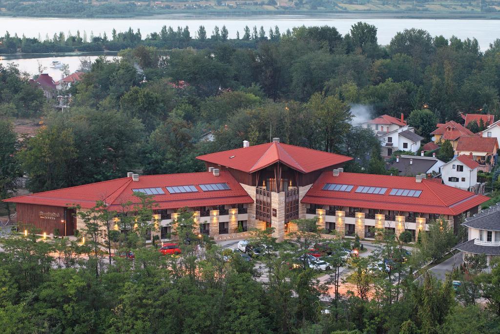 Hotel Danubia Park Veliko Gradište Zewnętrze zdjęcie